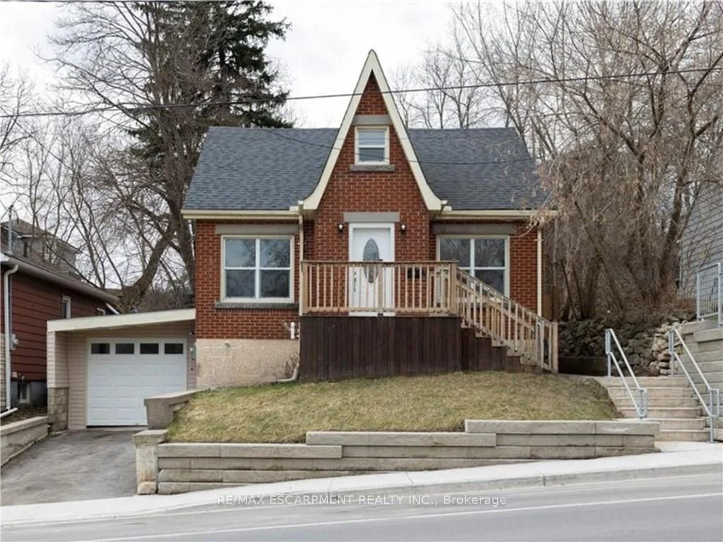 32 Dundas Street E, Brantford, ON N3R 1R5