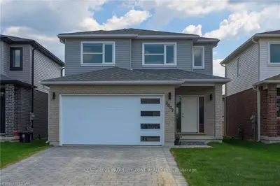 Detached in London North
