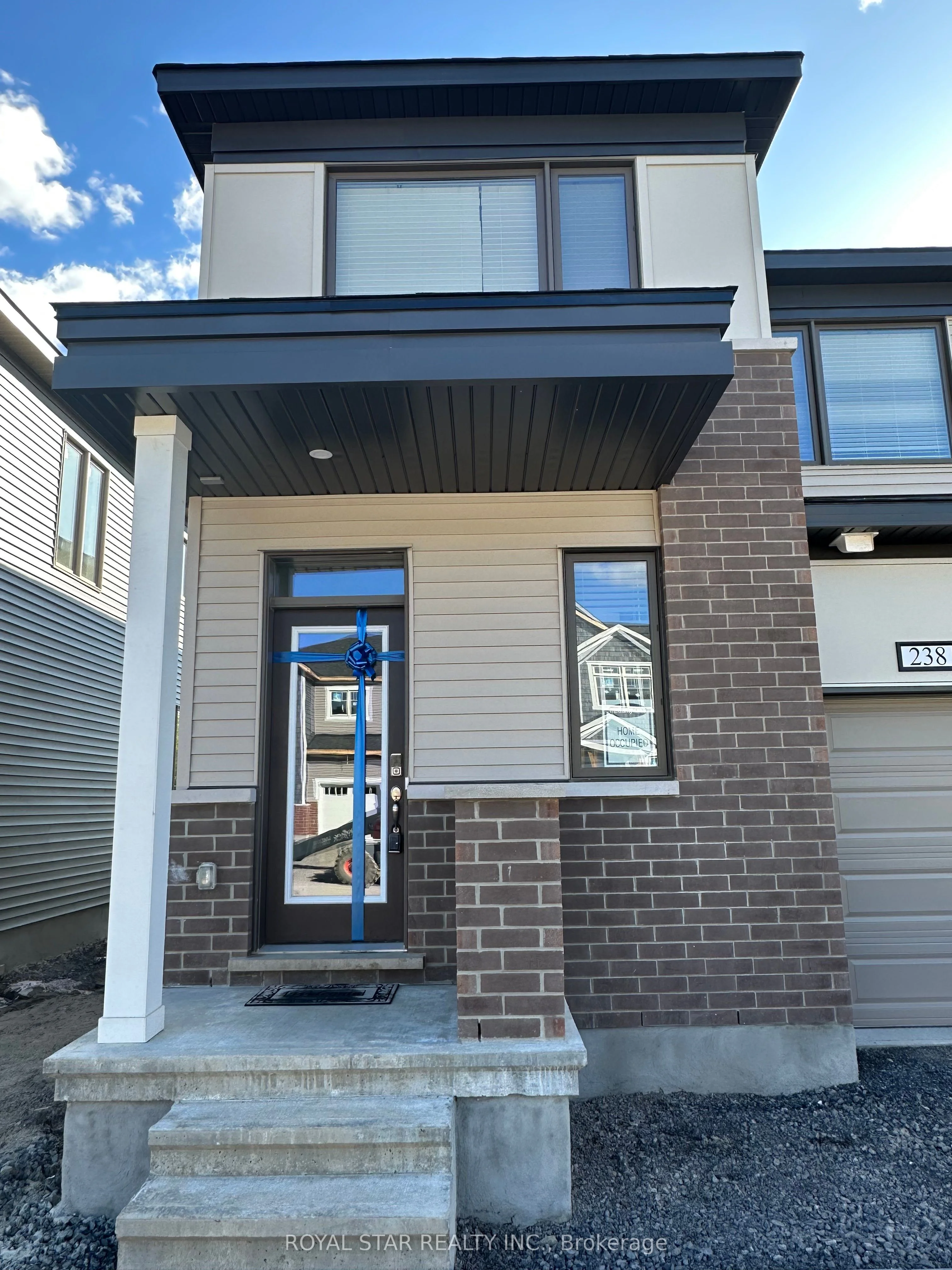 238 Billrian Crescent, Stittsville - Munster - Richmond, On K2s 3a5