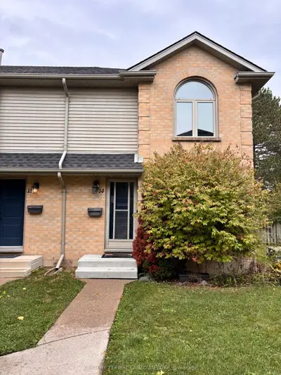 Condo Townhouse in London North