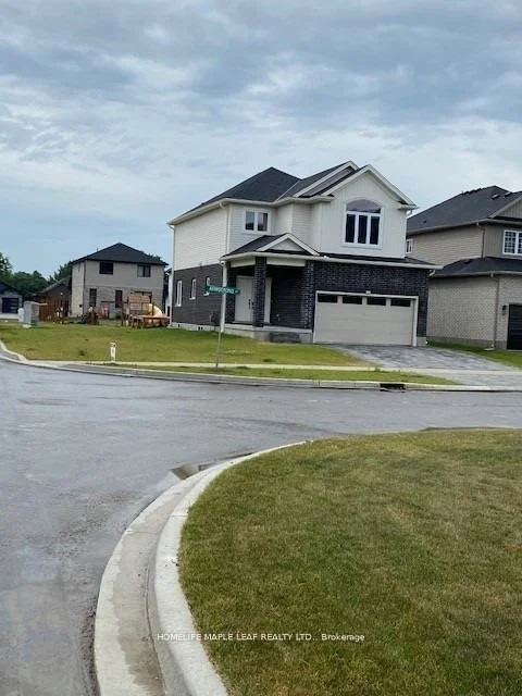 2 Armstrong Street, Strathroy-caradoc, On N0l 1w0