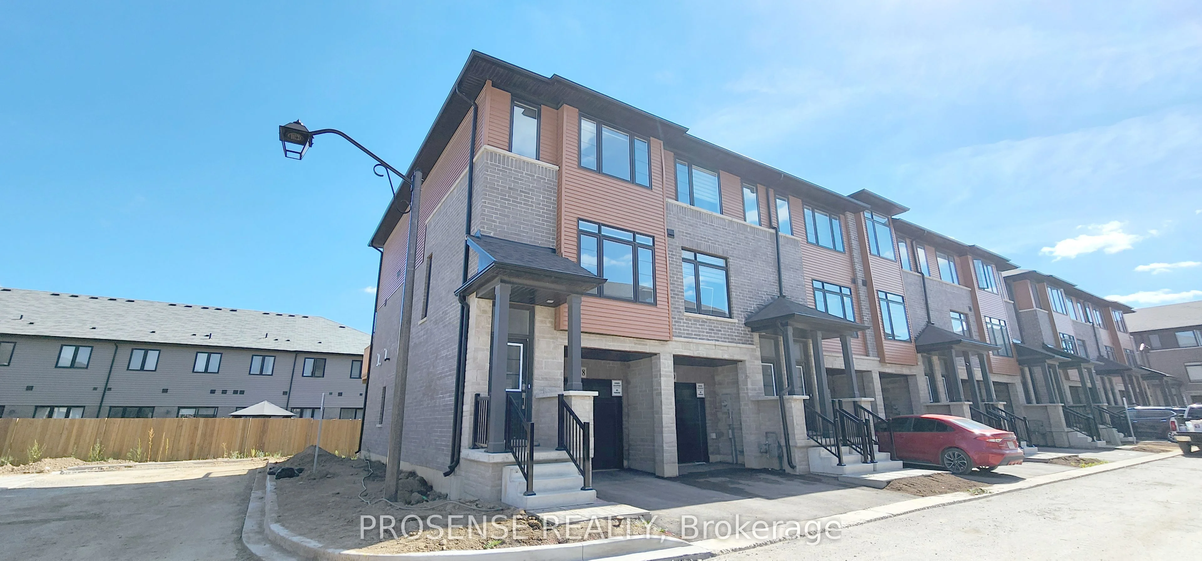 461 Blackburn Drive 28, Brantford, ON N3T 0W9