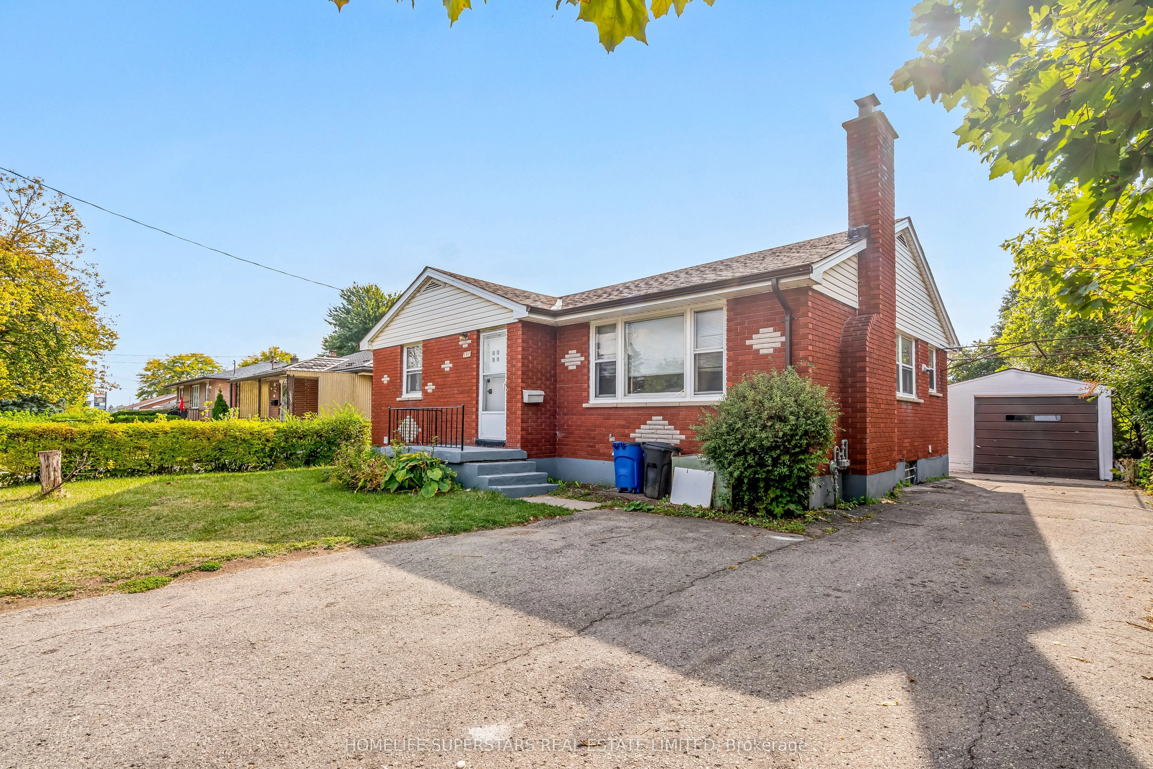 181 CLARKE Road, London East, ON N5W 5E3