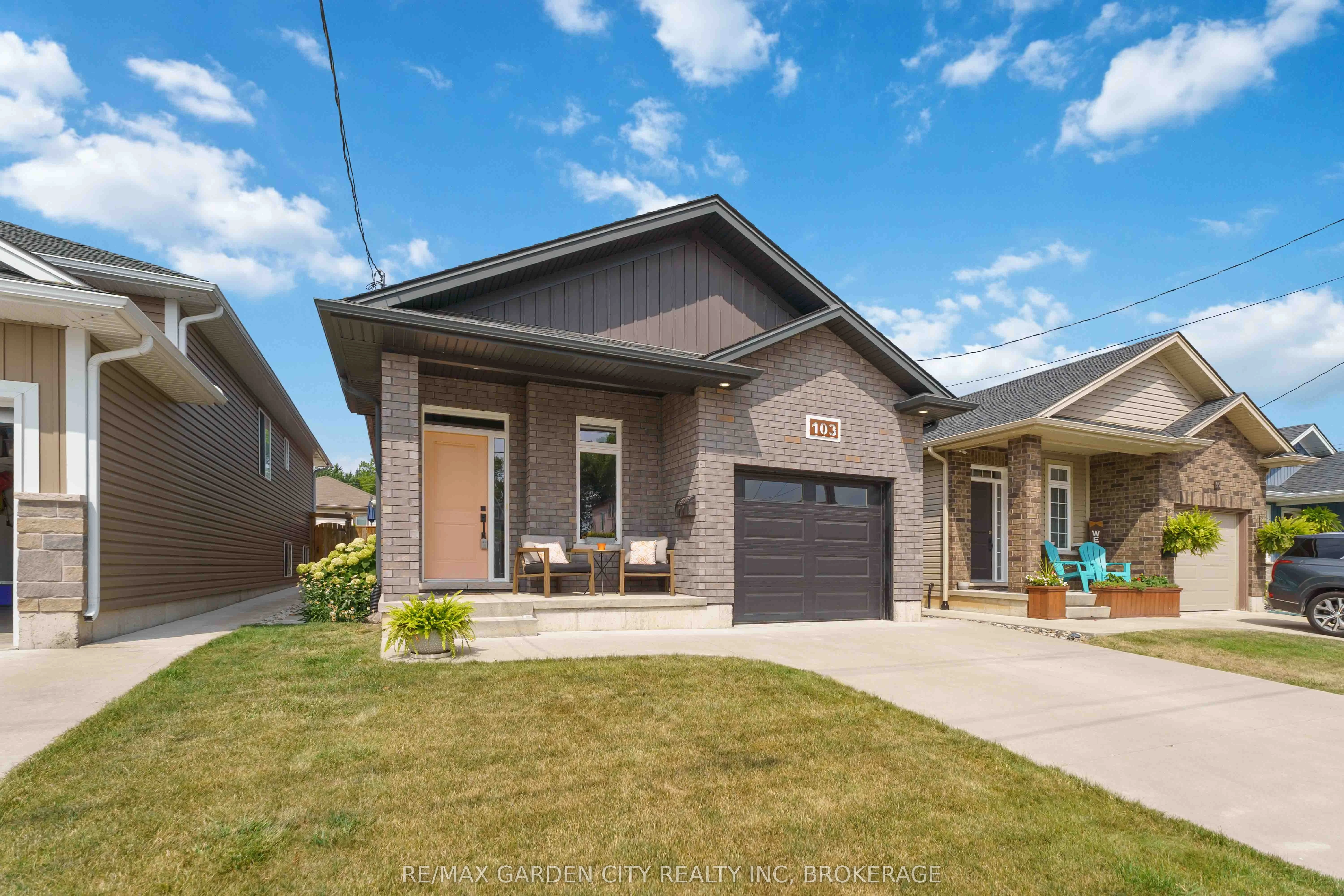 103 Scholfield Avenue S, Welland, ON L3B 1N4