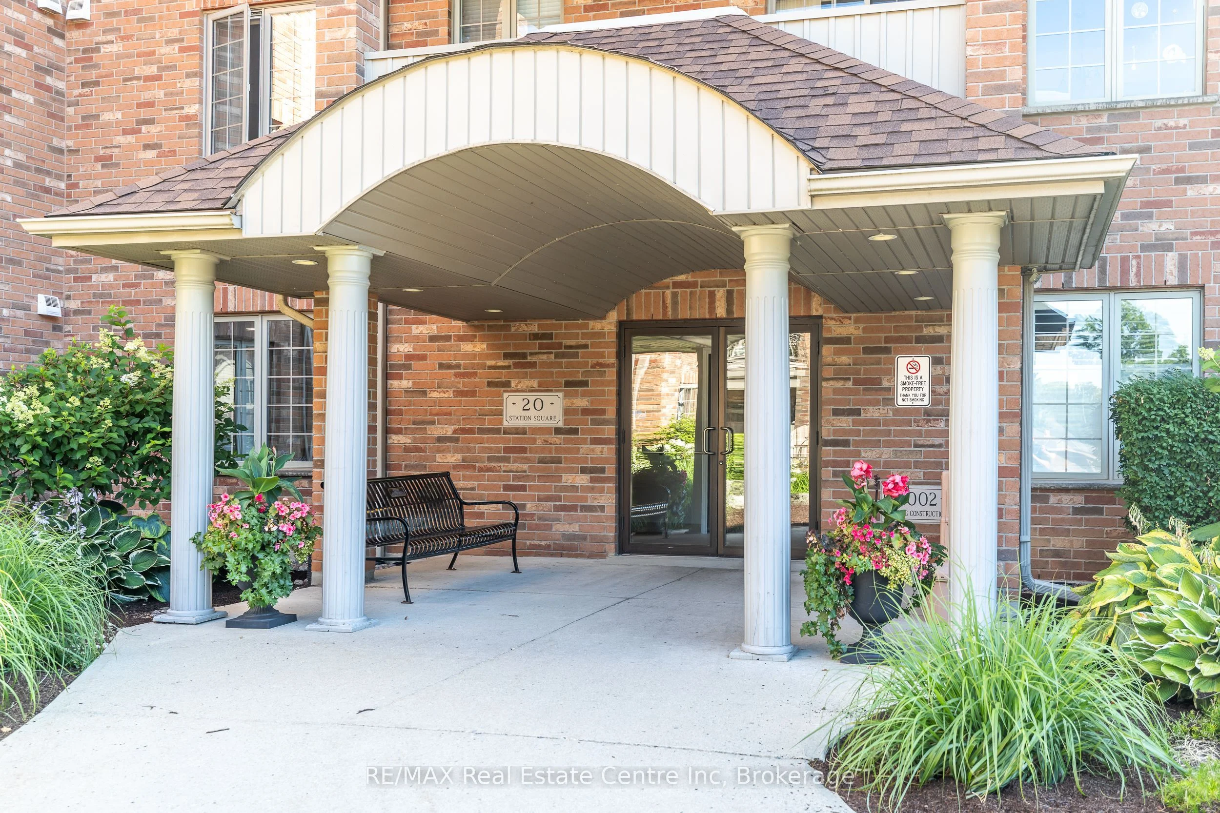 20 Station Square 303, Centre Wellington, ON N0B 1S0