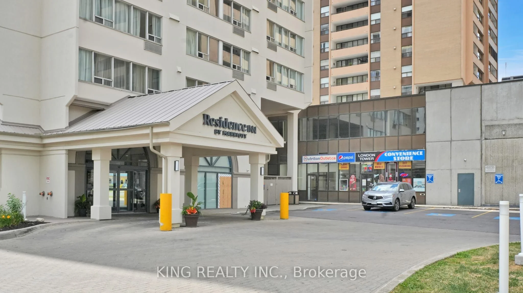 379 DUNDAS Street 109-110, London East, ON N6B 1V5
