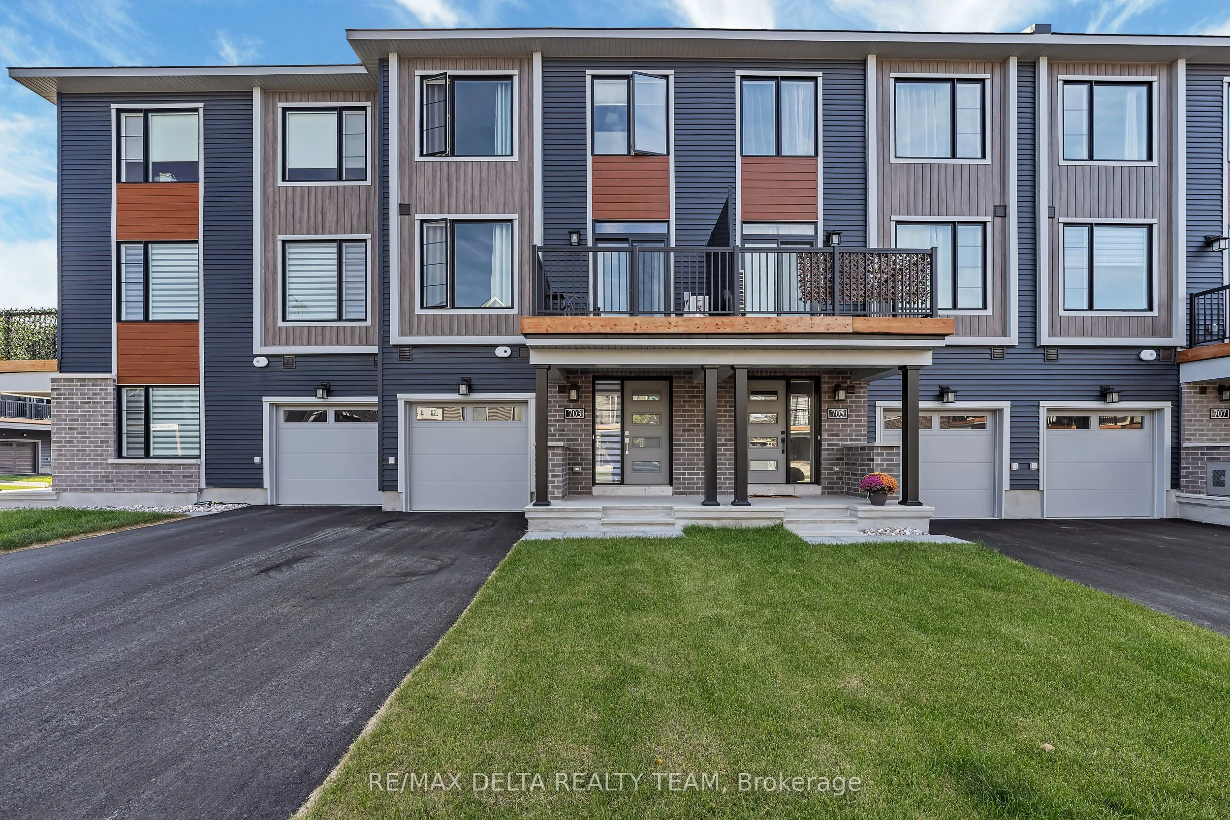 703 Confluence Walk, Orleans - Cumberland and Area, ON K4A 5R6