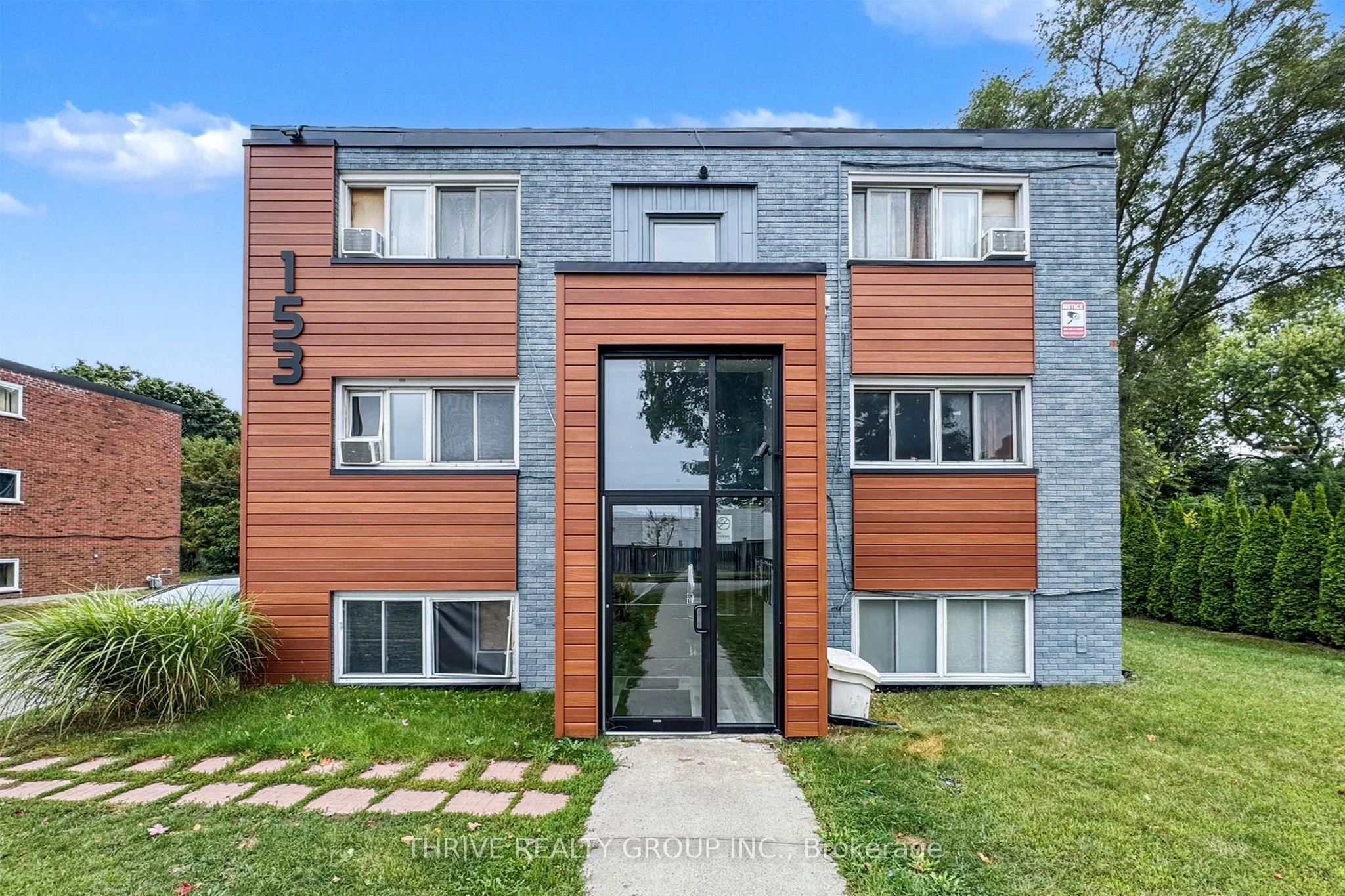 153 Godfrey Drive 1, London East, ON N5V 2E8