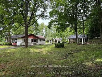 Detached in Faraday
