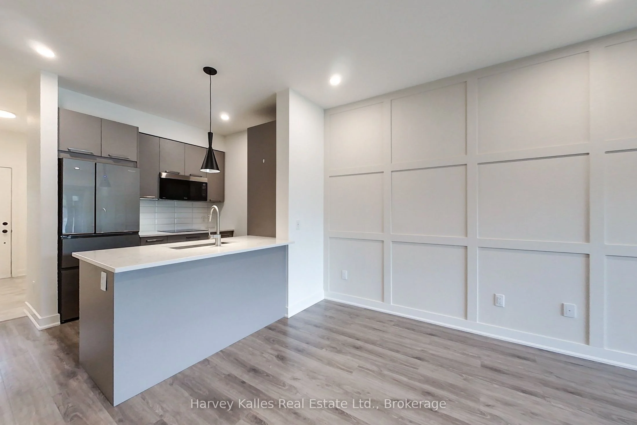 12 Beckwith Lane 104, Blue Mountains, On L9y 0a4
