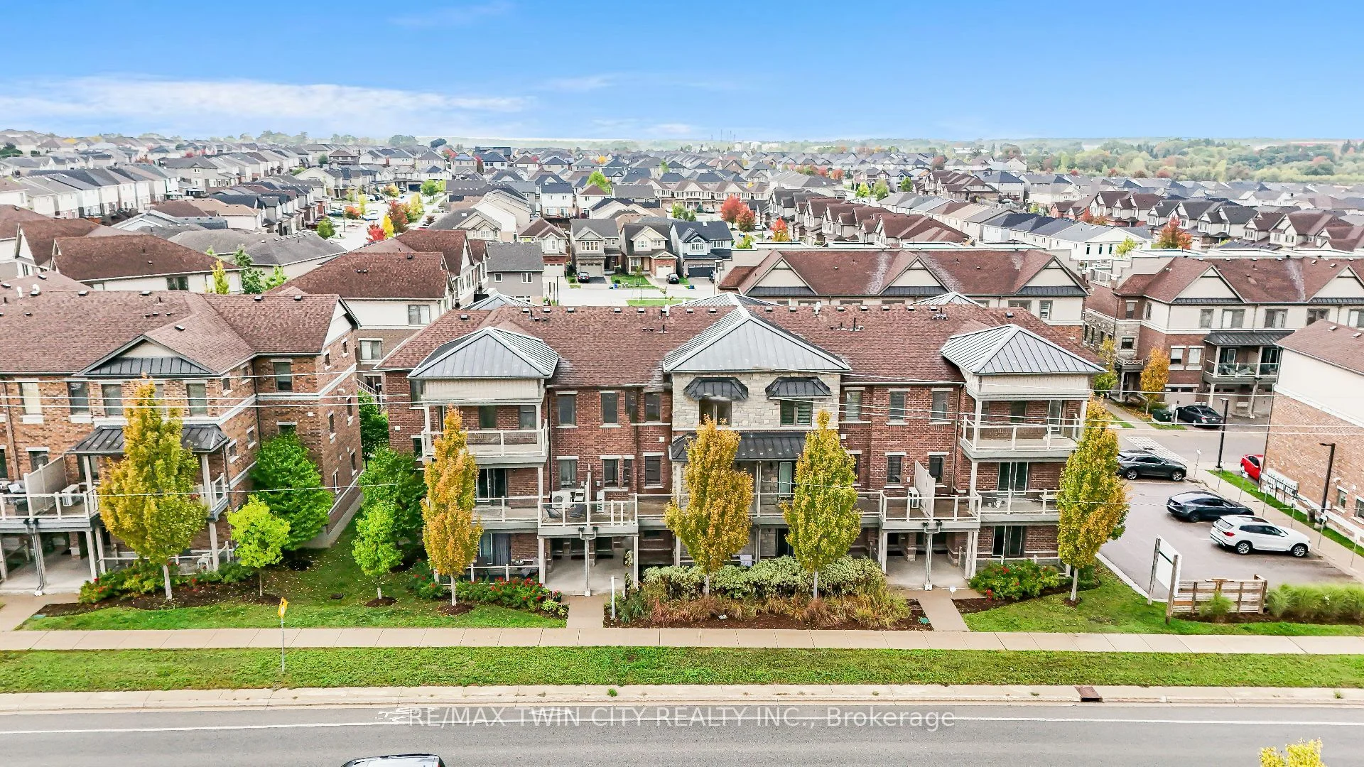 Condo Townhouse in Kitchener
