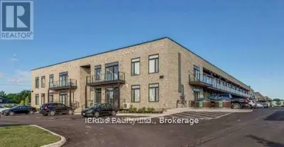 Condo Apartment in Brant