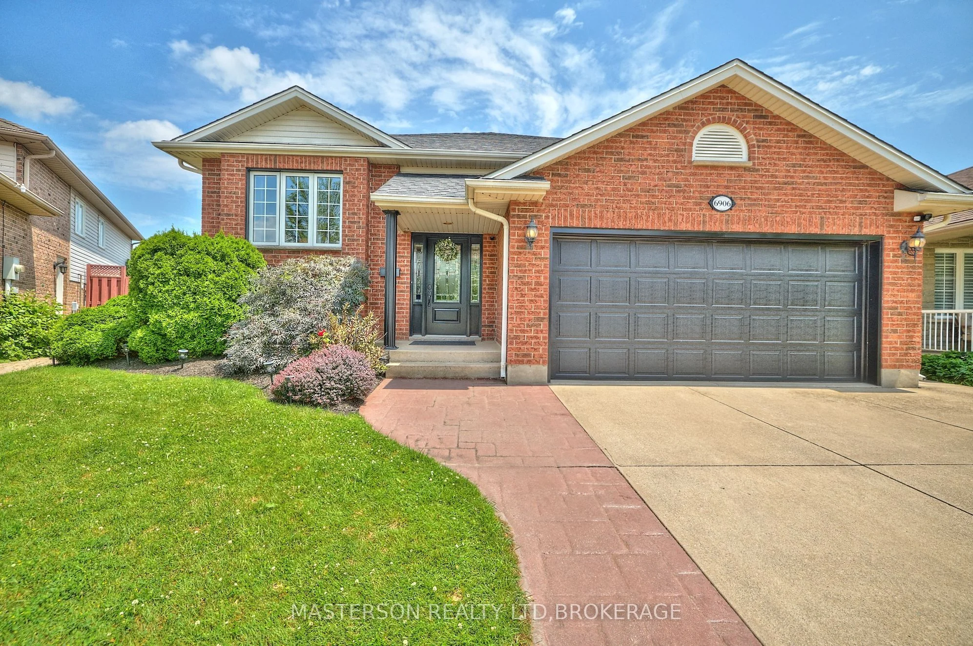 6906 Kelly Drive, Niagara Falls, ON L2H 3J7
