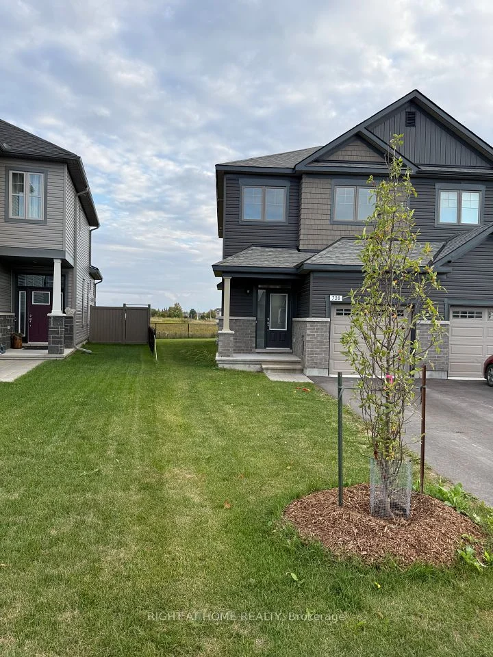 728 PETANQUE Crescent, Orleans - Cumberland and Area, ON K4A 0C7