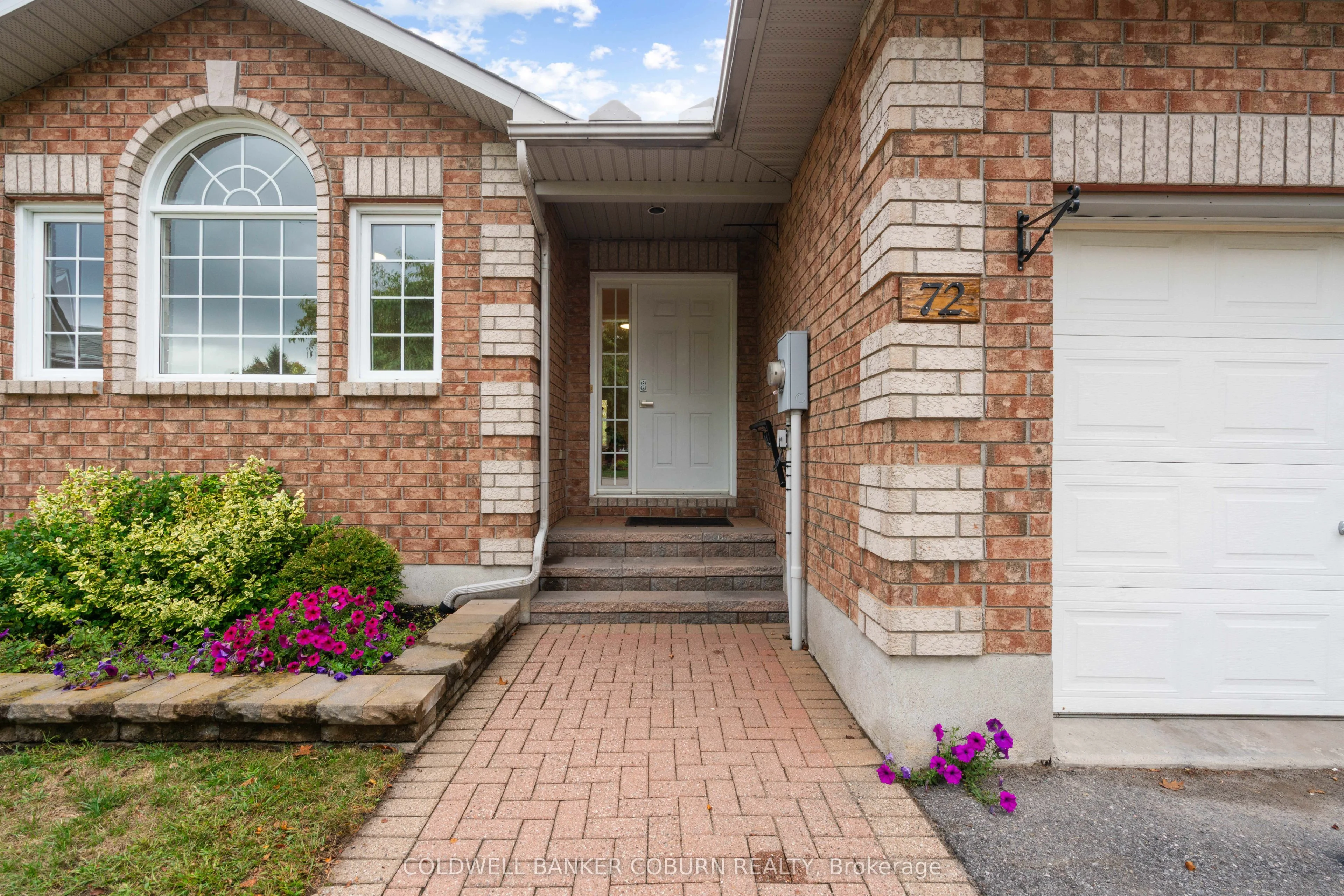 72 Dr Gordon Crescent, North Grenville, ON K0G 1J0
