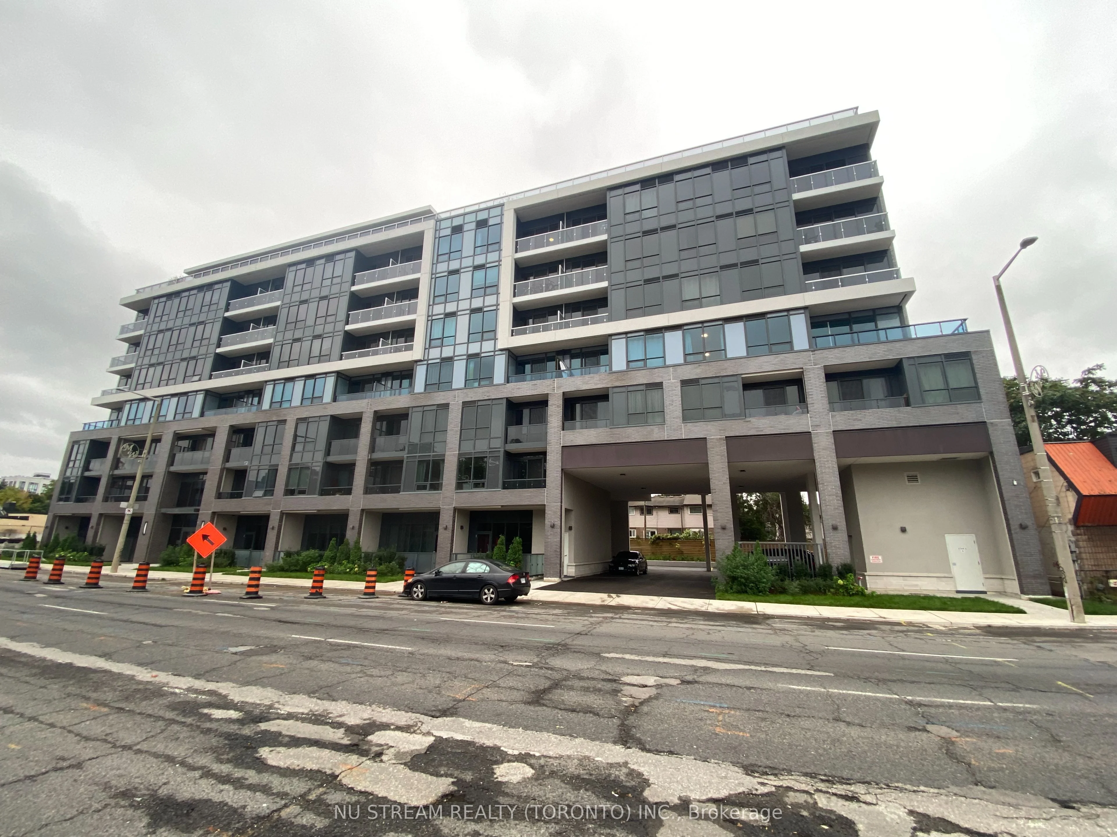 Condo Apartment in Hamilton
