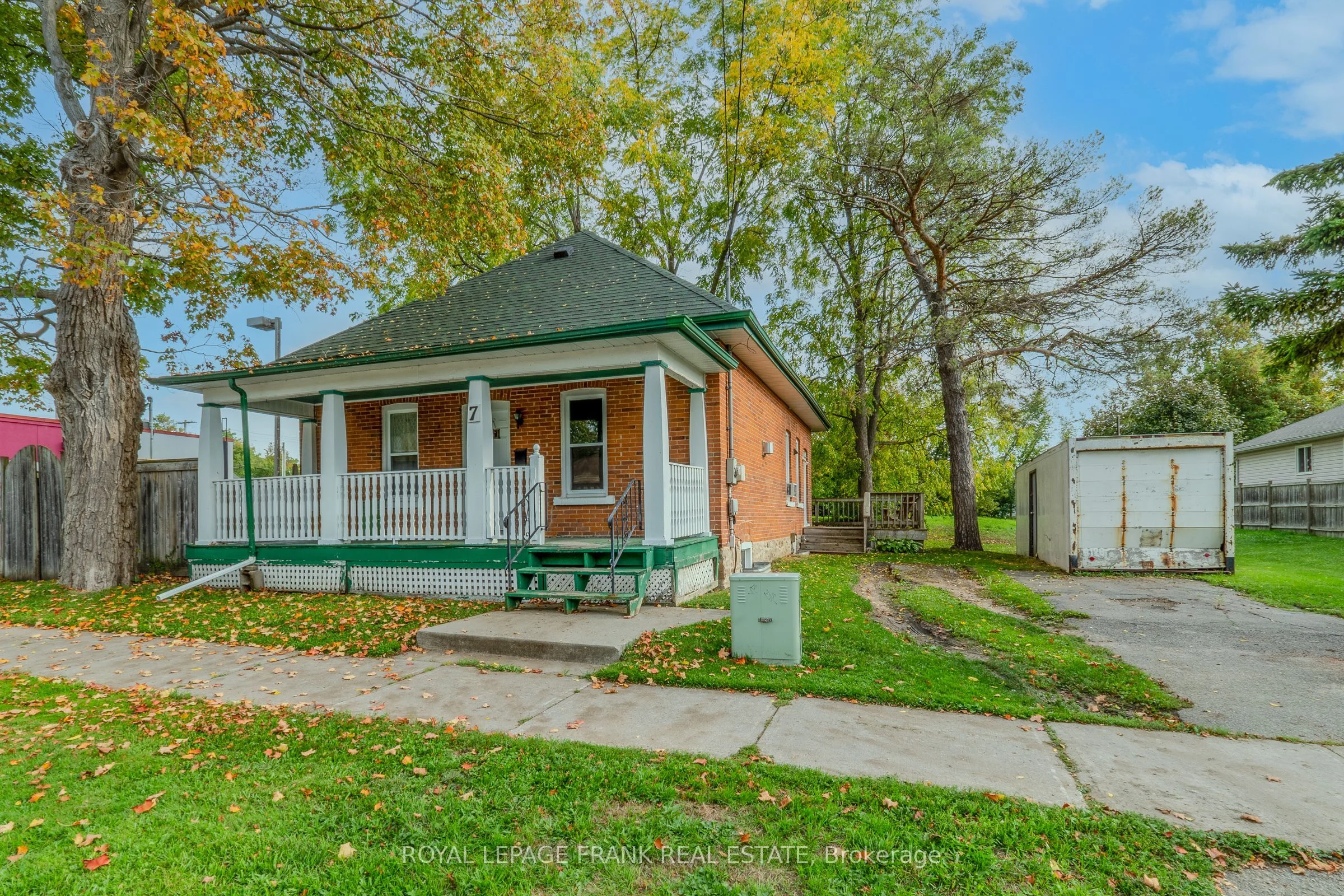 7 Durham Street W, Kawartha Lakes, ON K9V 2P3