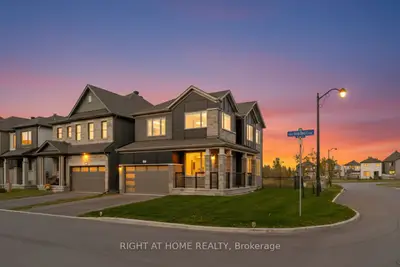 Detached in Barrhaven