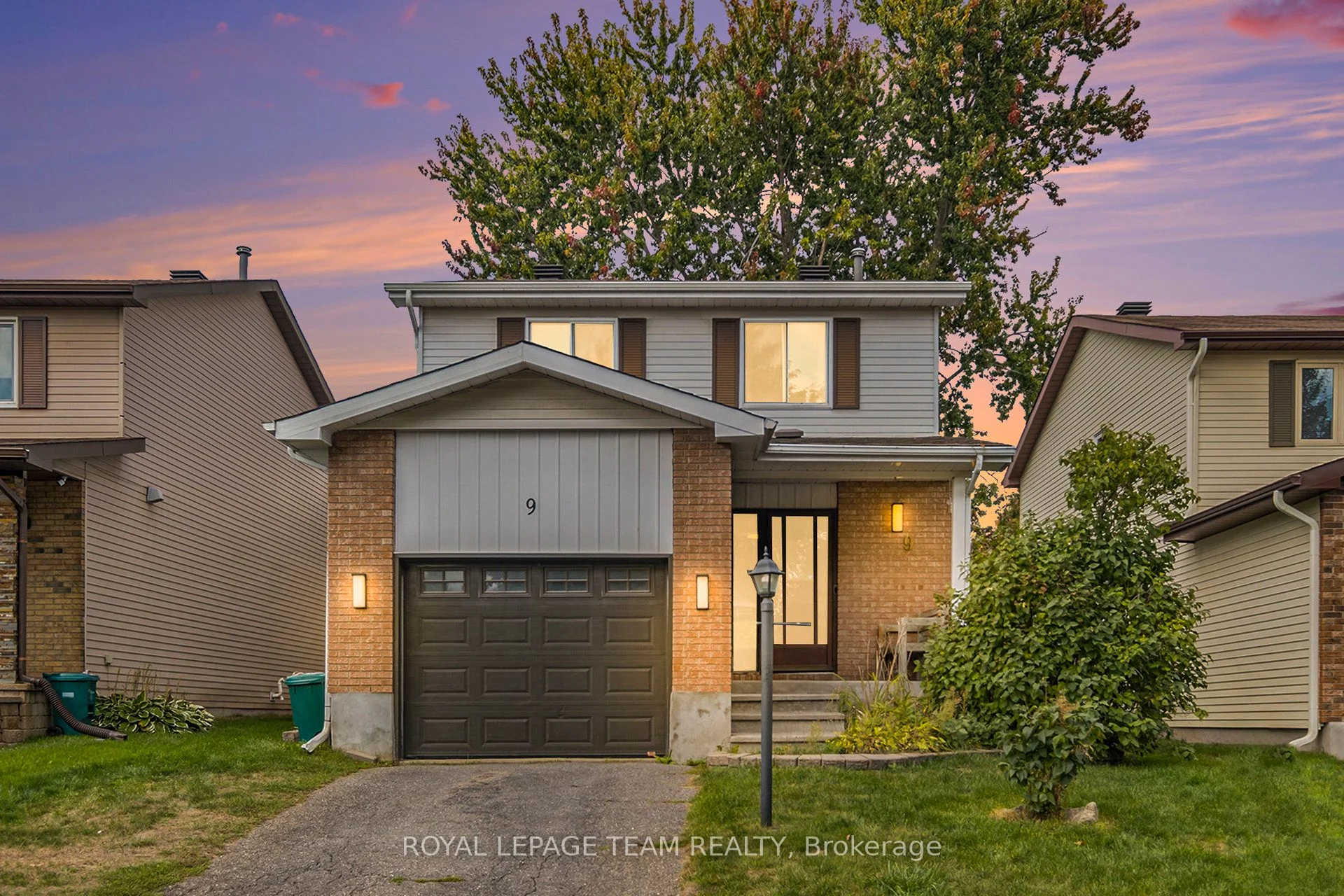 Detached in Barrhaven