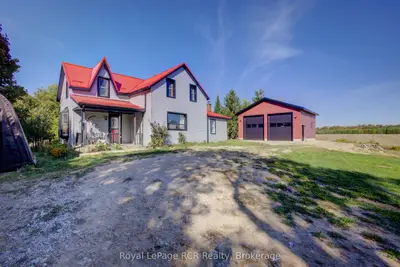 Detached in West Grey