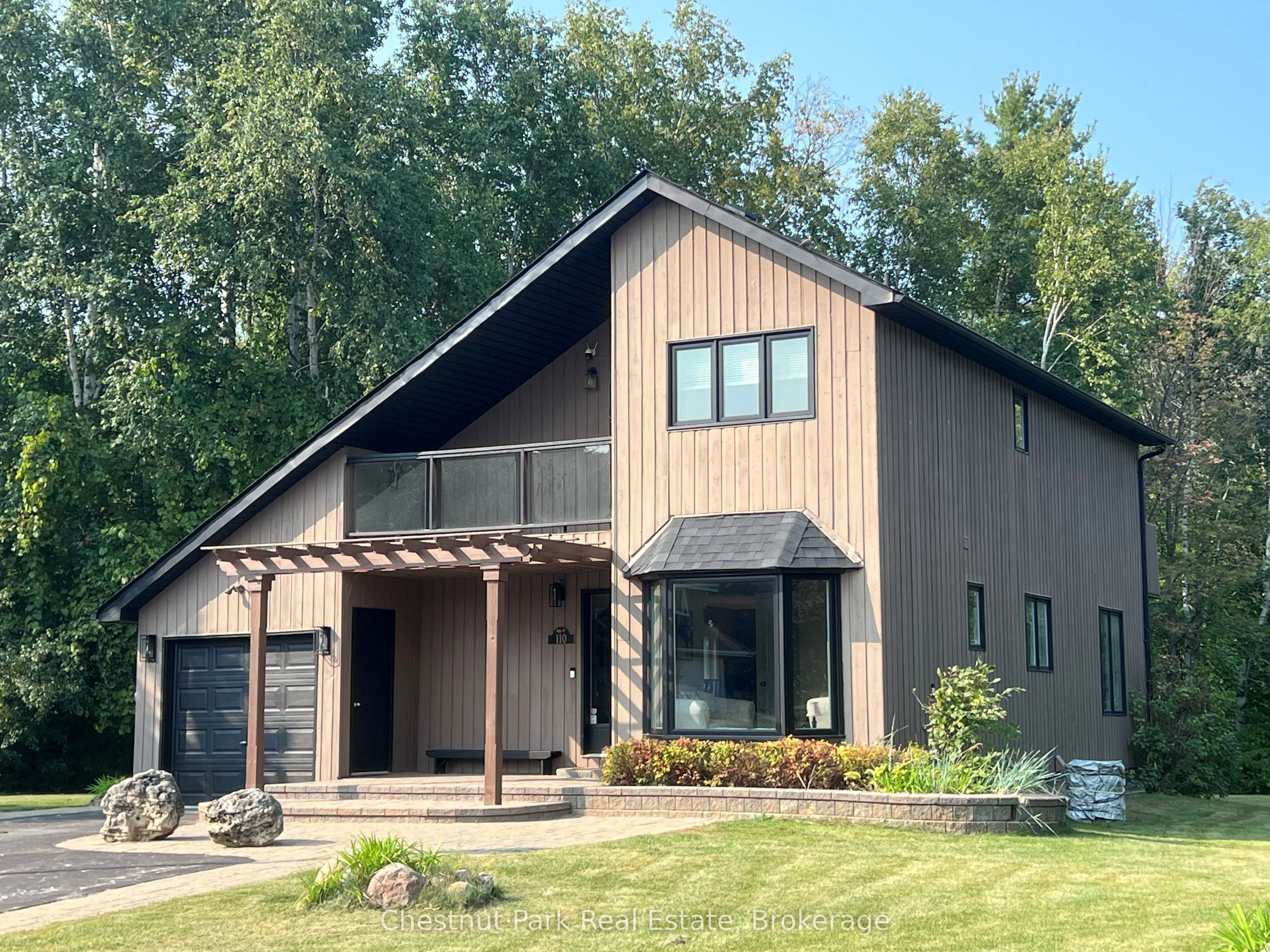110 Laurie's Court, Blue Mountains, On L9y 0l4