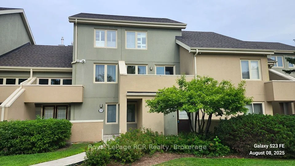 107 Wintergreen Place 220, Blue Mountains, ON L9Y 0E8