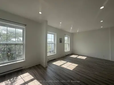 Fourplex in Cobourg