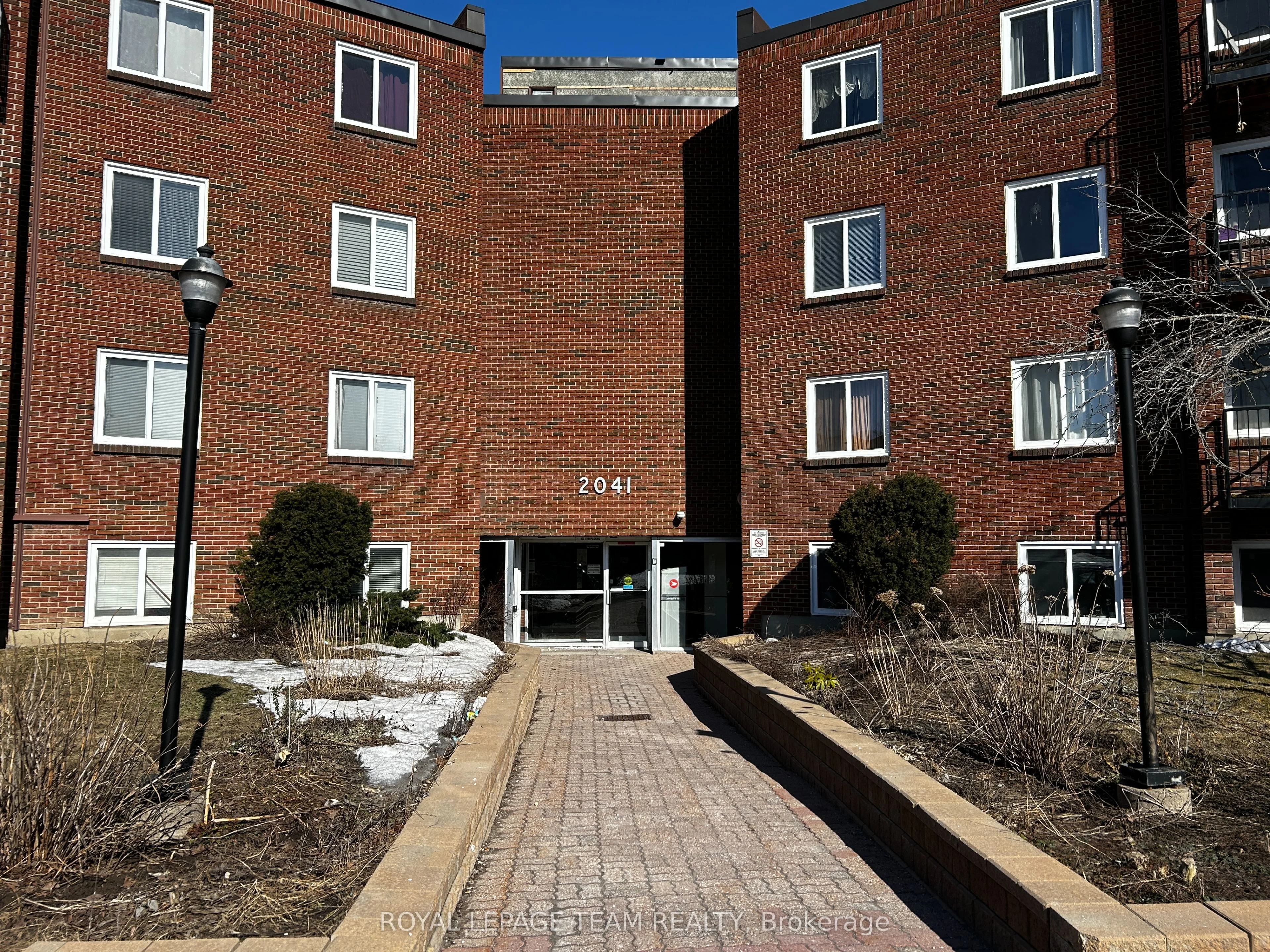 2041 Arrowsmith Drive 201B, Beacon Hill North - South and Area, ON K1J 7V7