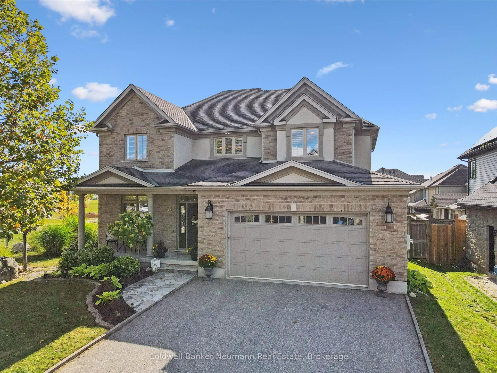 55 Zaduk Place, Guelph, ON N1G 0C4