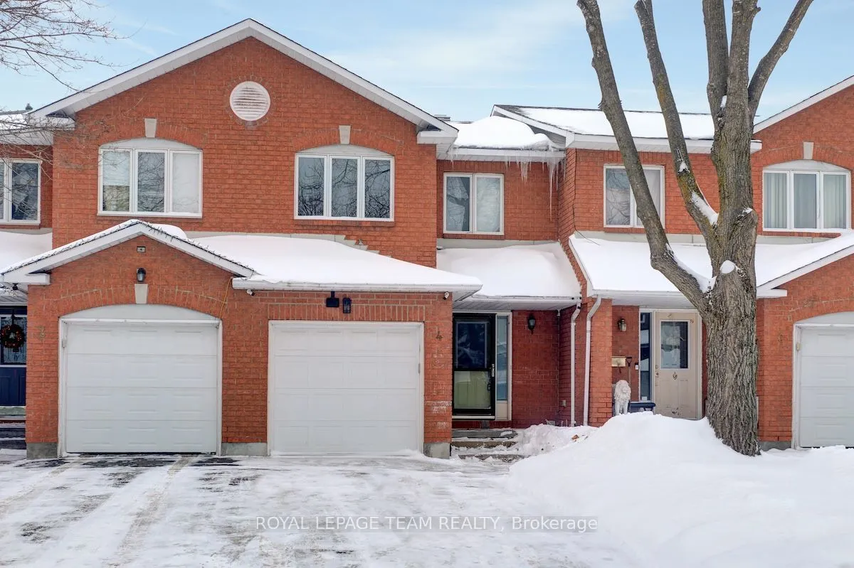 4 Thornbury Crescent, South Of Baseline To Knoxdale, On K2g 6c6