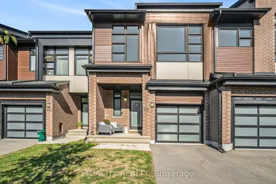 Att/Row/Townhouse in Kanata