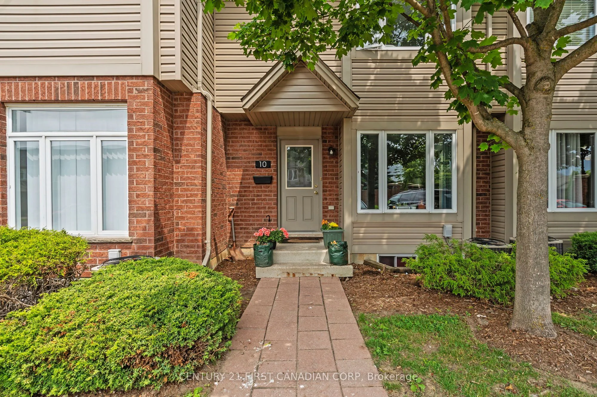 1921 Father Dalton Avenue 10, London North, ON N5X 4S1