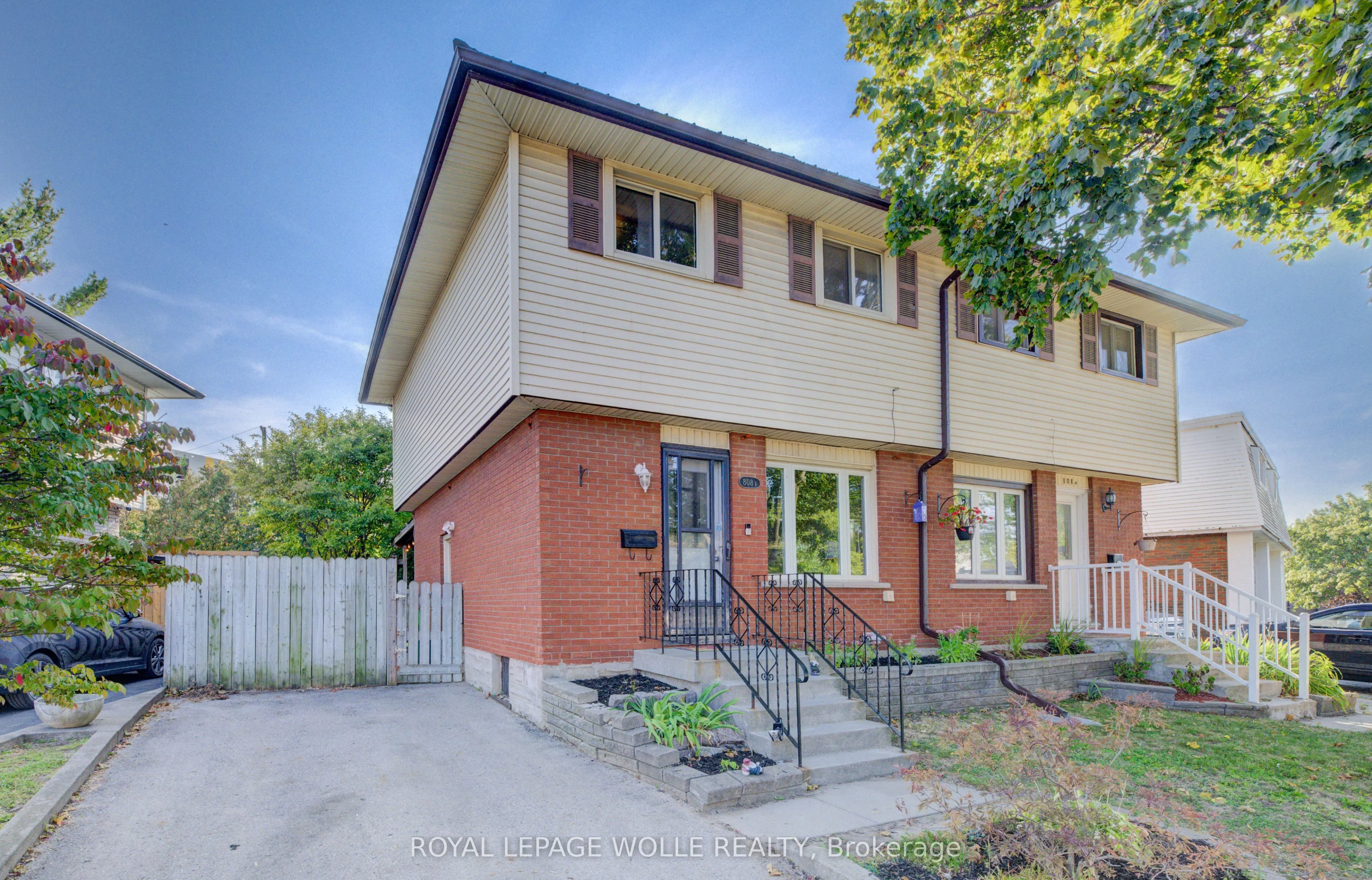 Att/Row/Townhouse in Cambridge