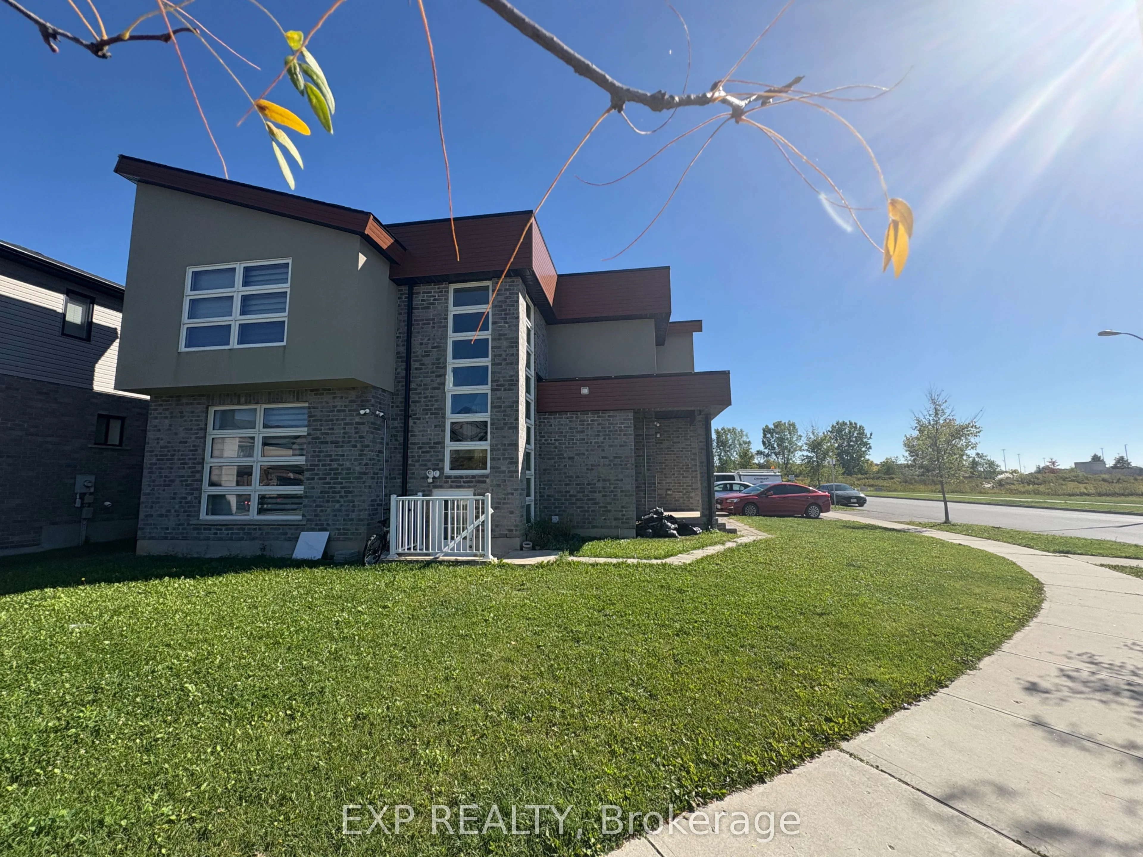 1445 Dyer Crescent N Lower, London North, ON N6G 0S6