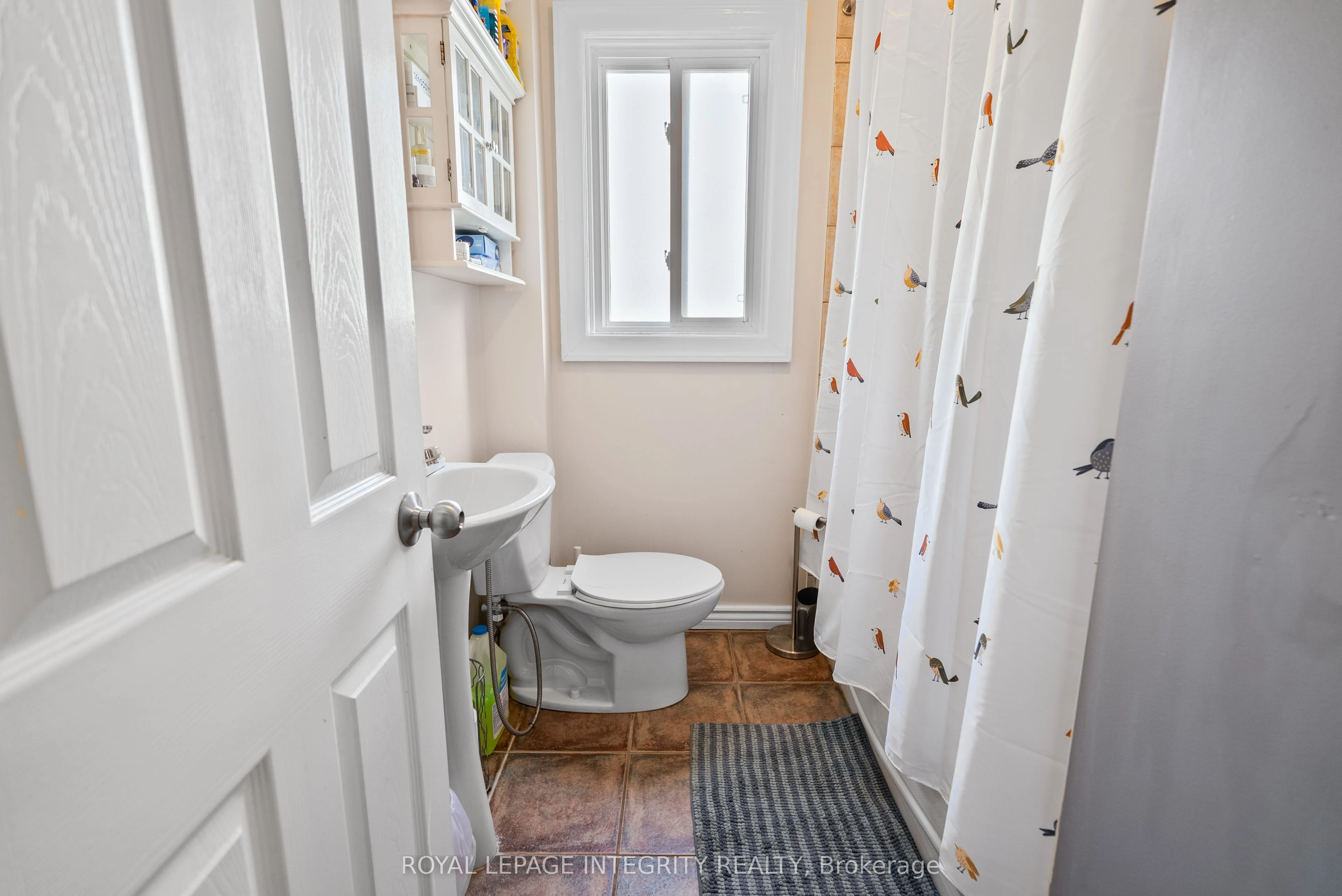 256 Alfred Street, Vanier and Kingsview Park, ON K1L 6W6