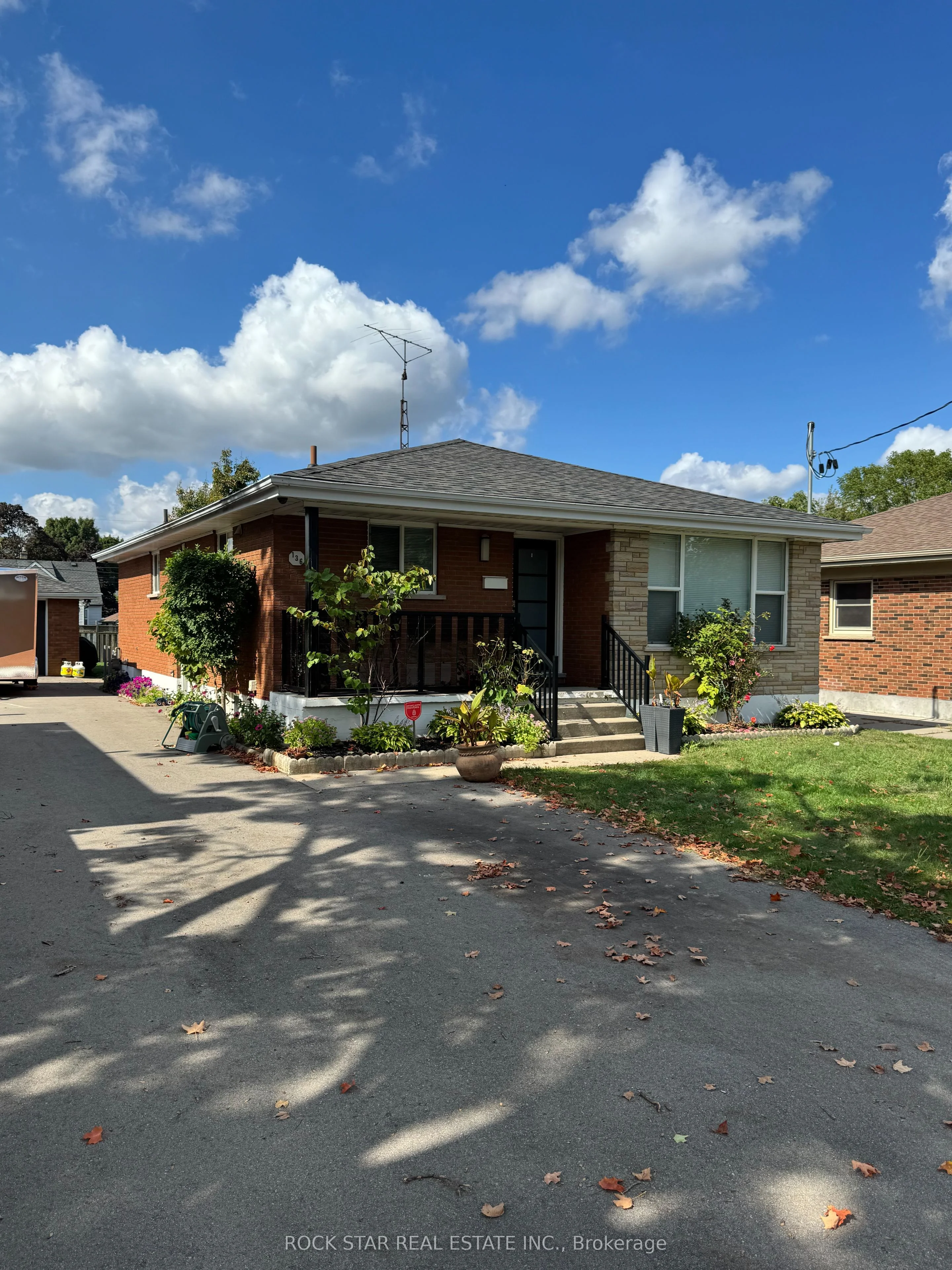 136 Grand Street Main Fl, Brantford, ON N3R 4B7