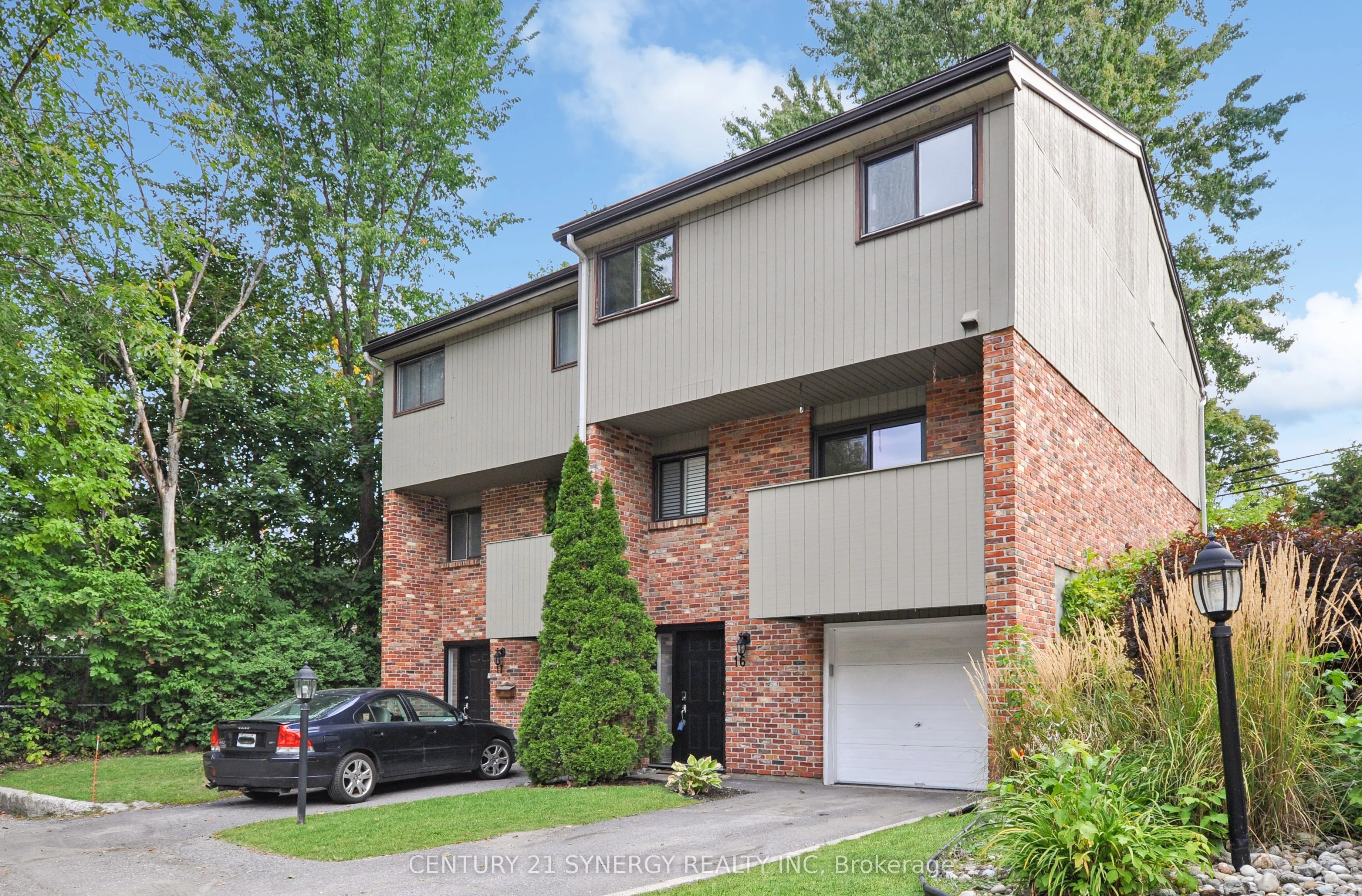 16-50 Greenbank Road, South of Baseline to Knoxdale, ON K2H 8R3