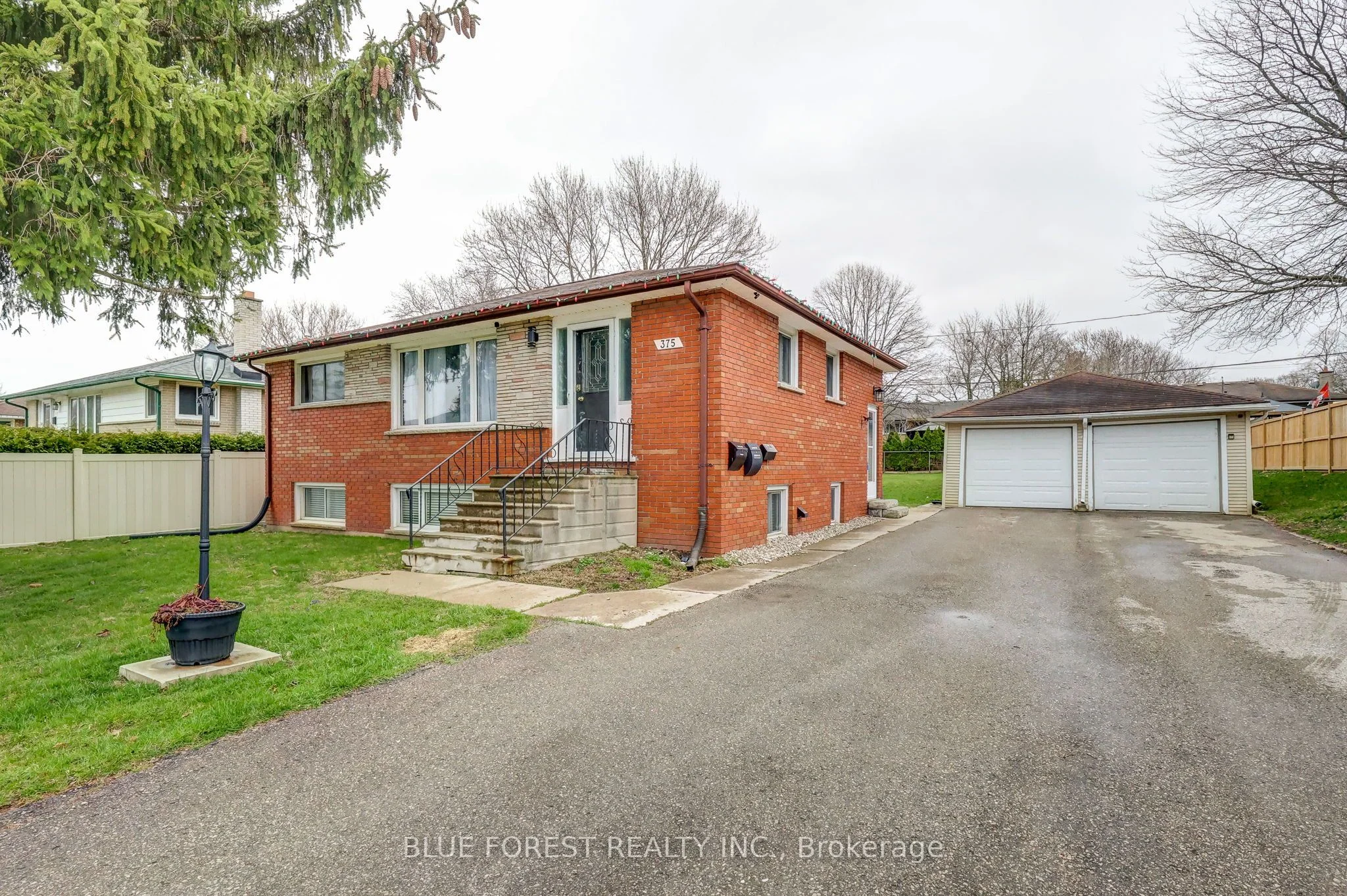 375 Dieppe Street, London South, ON N5Z 3A7