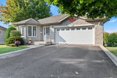 Detached in Kingston