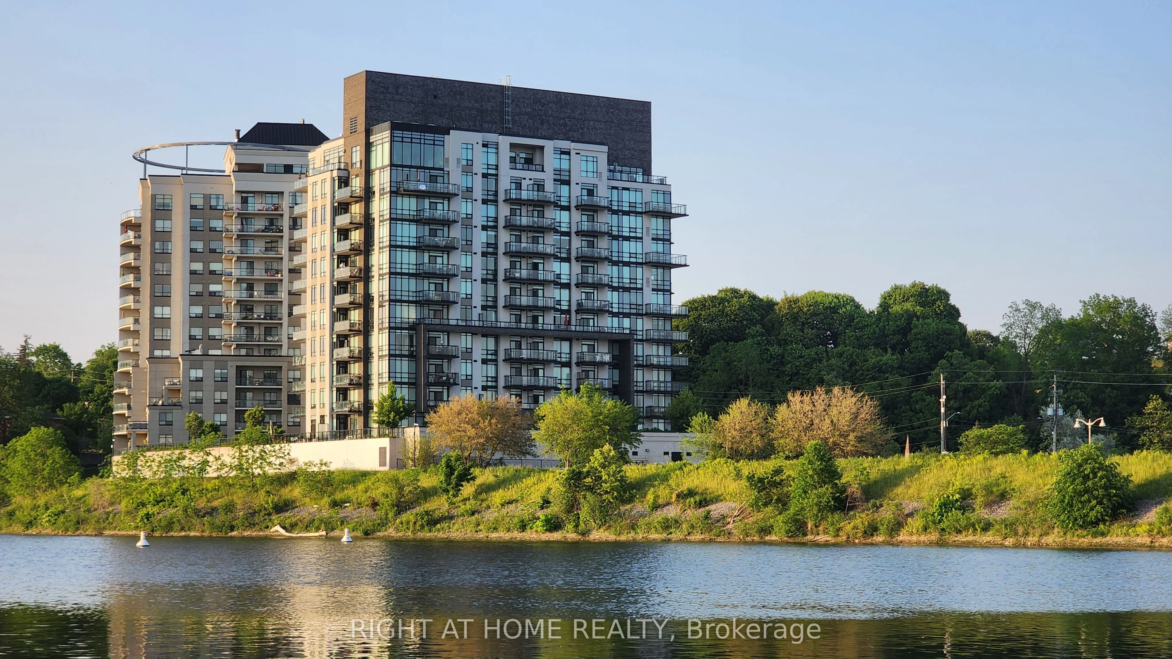 150 Water Street N 1006, Cambridge, ON N1R 0B5