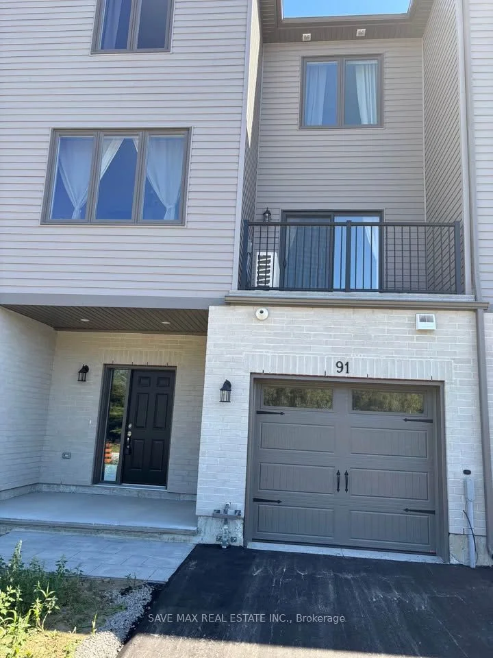 Att/Row/Townhouse in Prince Edward County