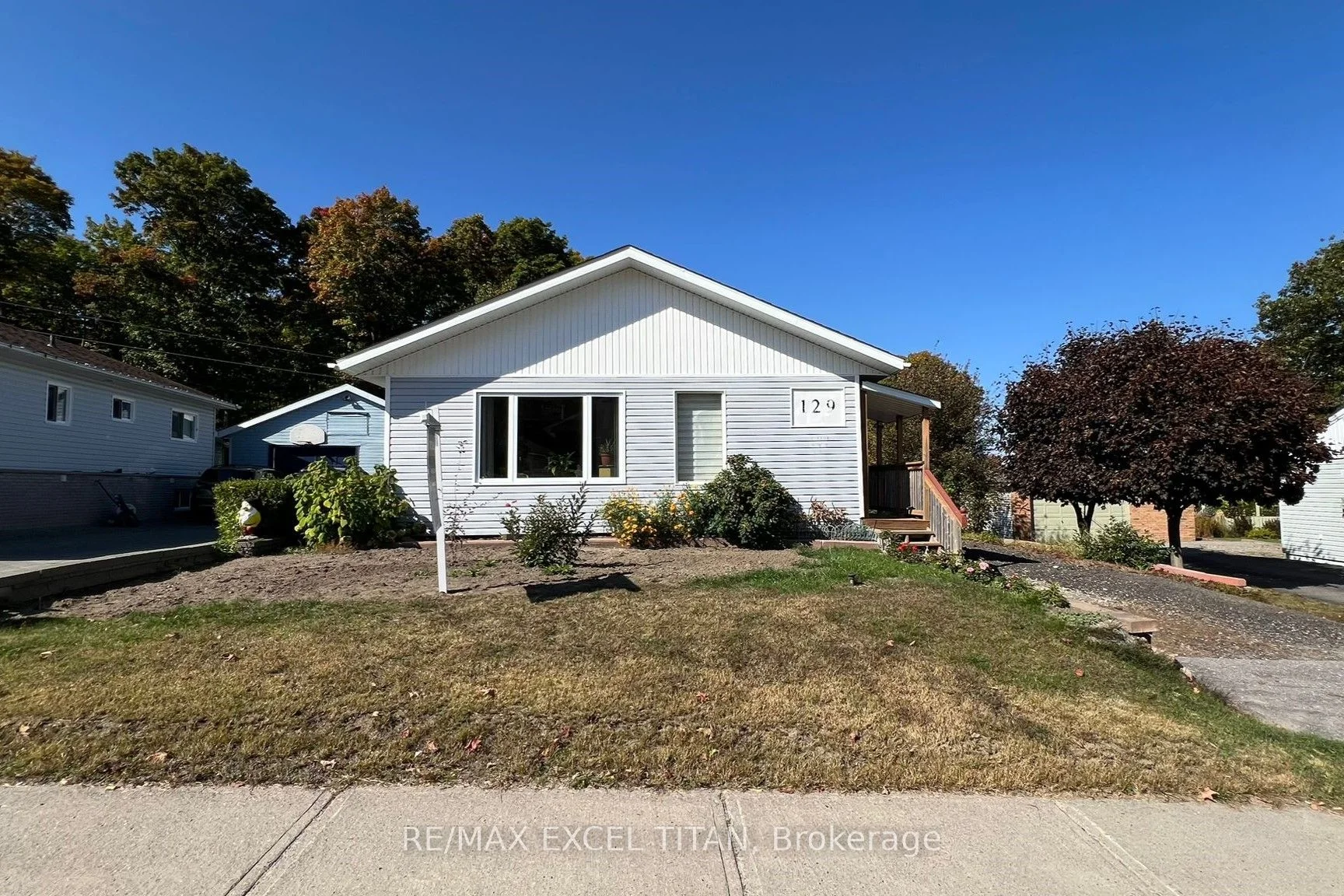 129 Axmith Avenue, Elliot Lake, ON P5A 1B9