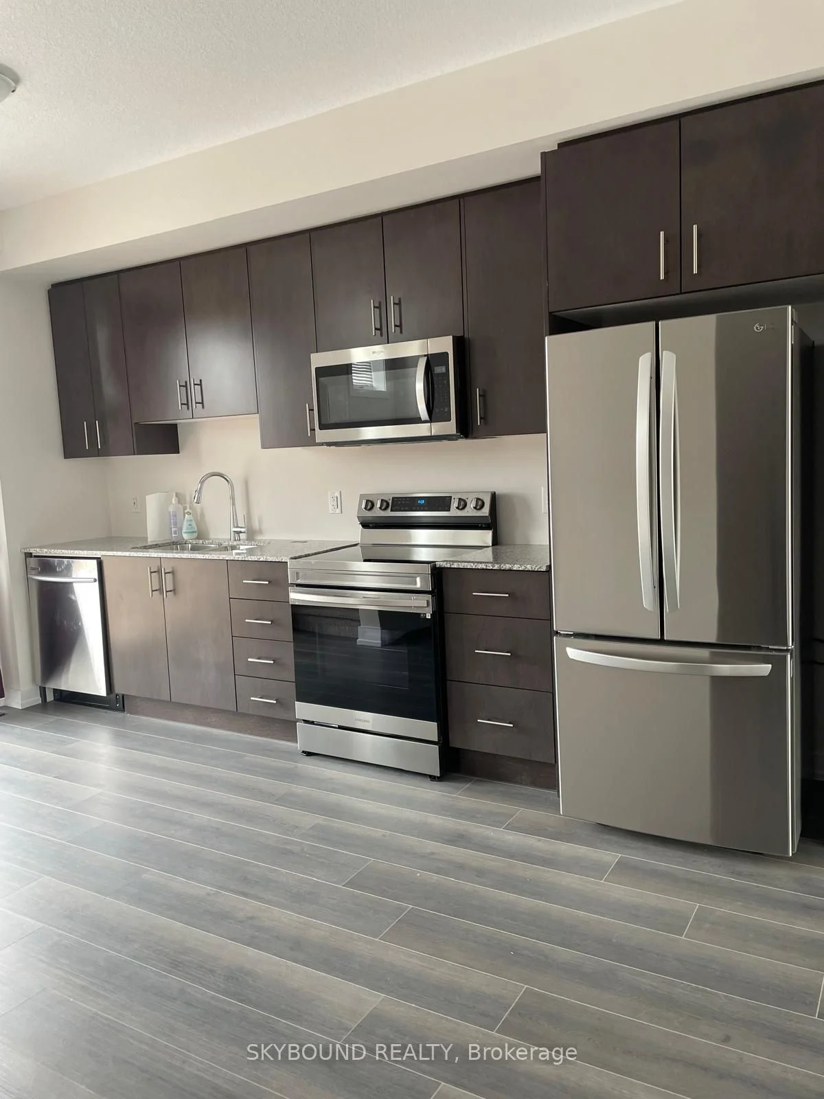 26 Hollywood Court, Cambridge, ON N1R 0C7