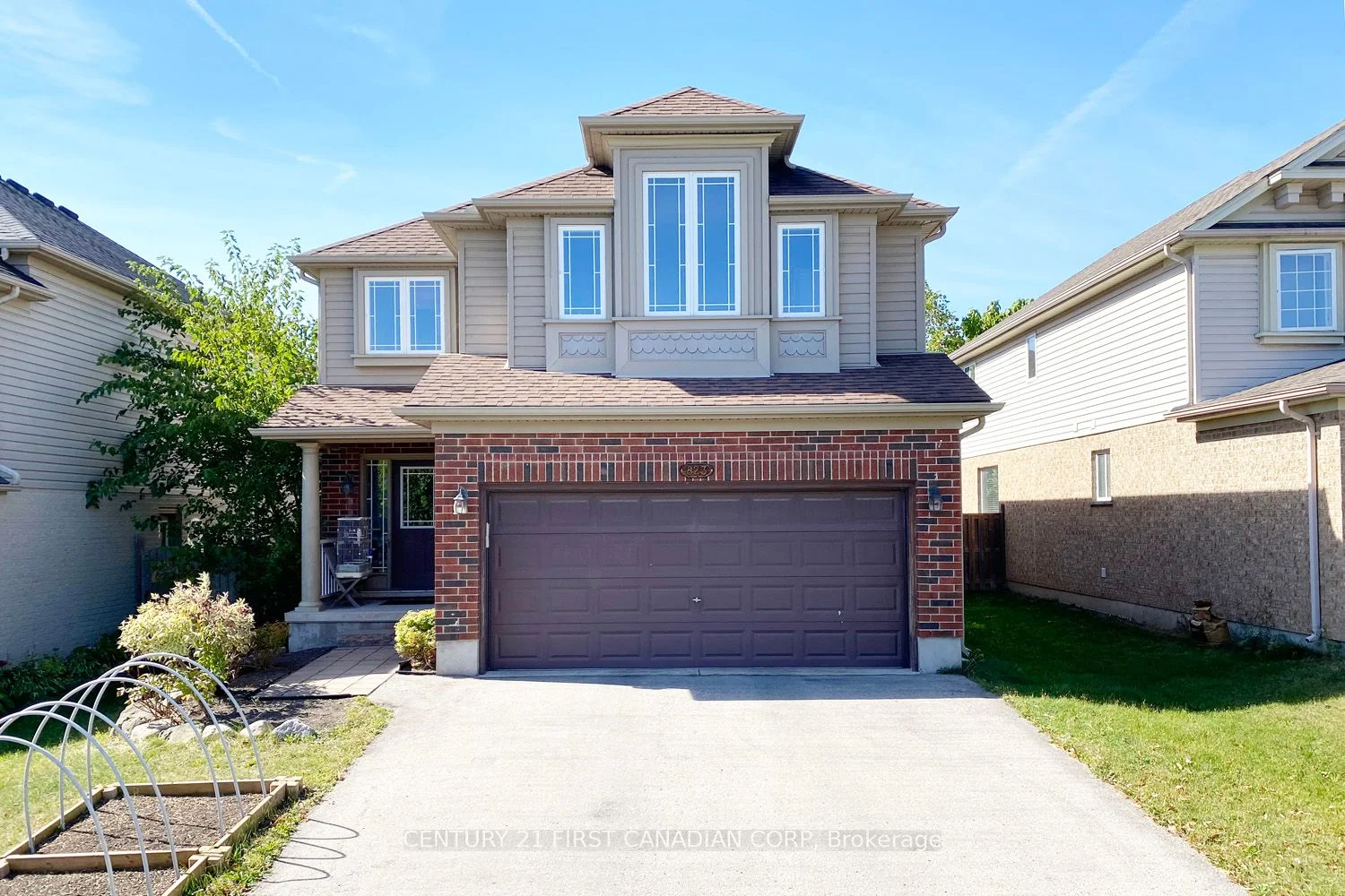 823 OAKCROSSING Road, London North, ON N6H 0A4