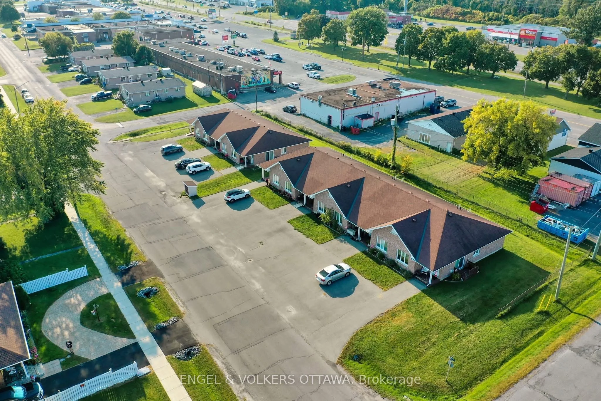 50 Fifth Street E #F, South Dundas, ON K0C 1X0