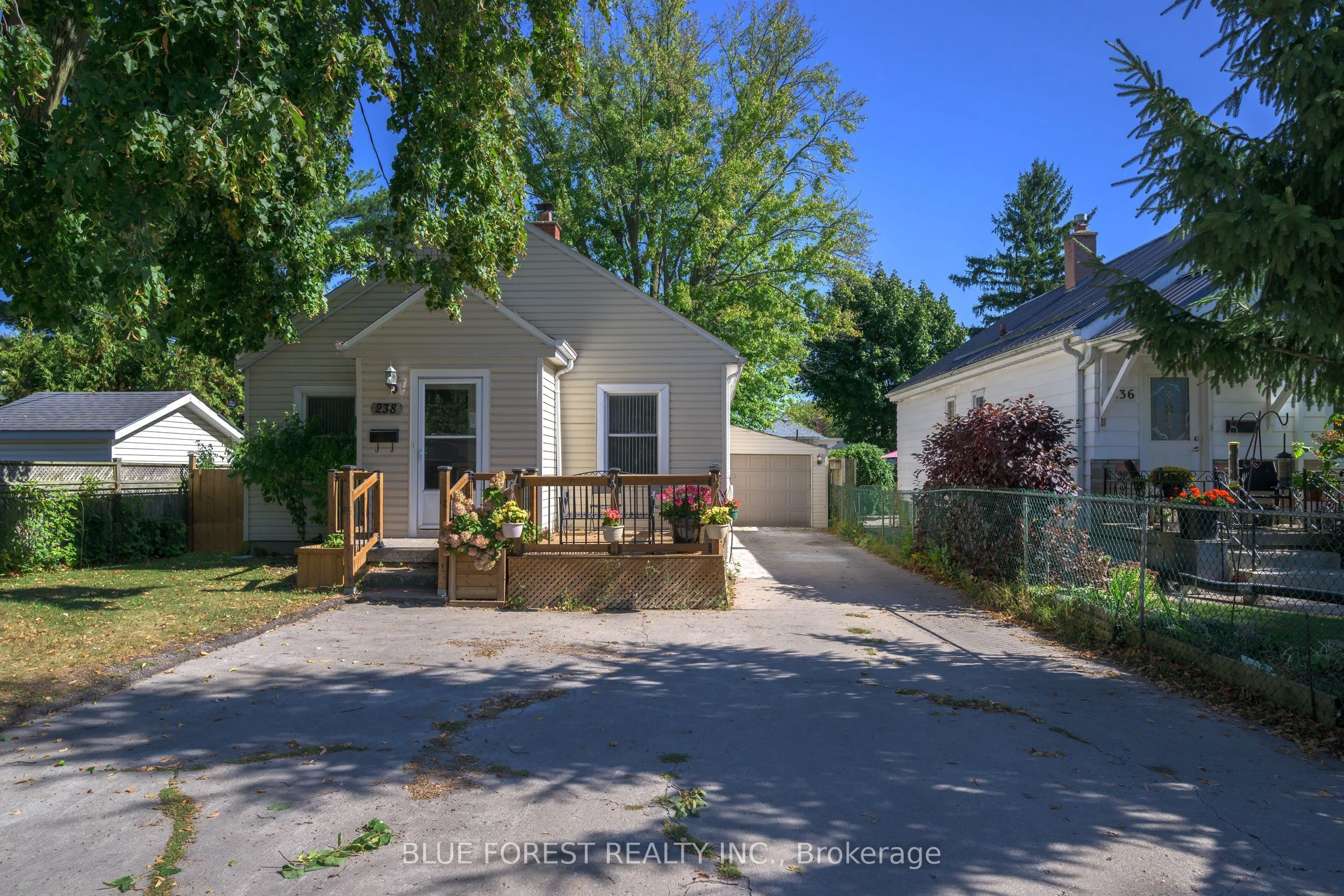 238 St Julien Street, London East, ON N5Z 2N3