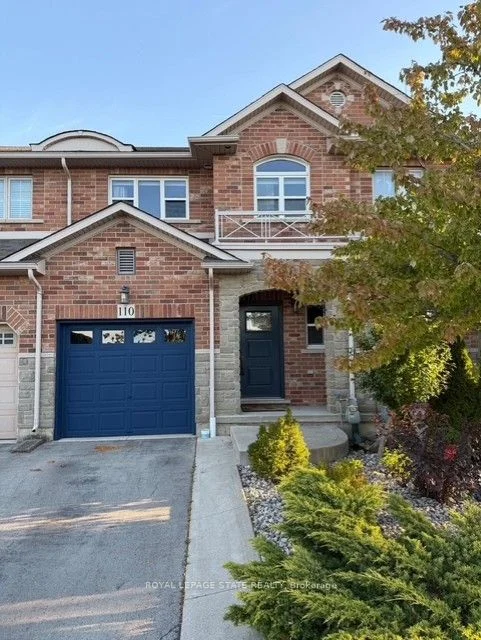 Att/Row/Townhouse in Hamilton