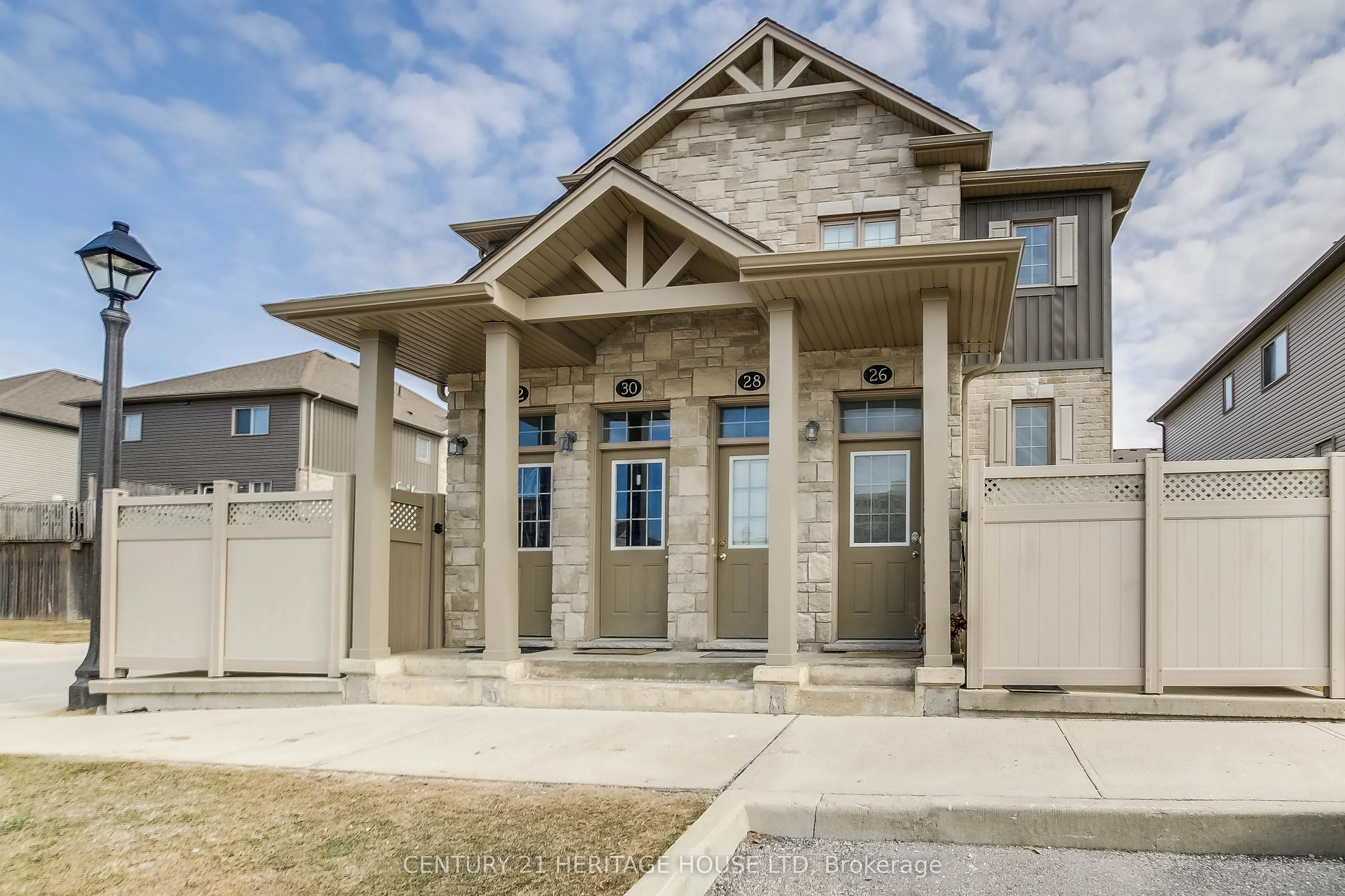 3200 Singleton Avenue 26, London South, On N6j 3v9