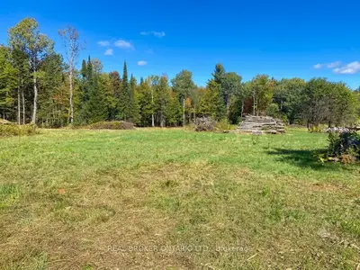 1248 Beiers Road, Gravenhurst, On P0e 1g0