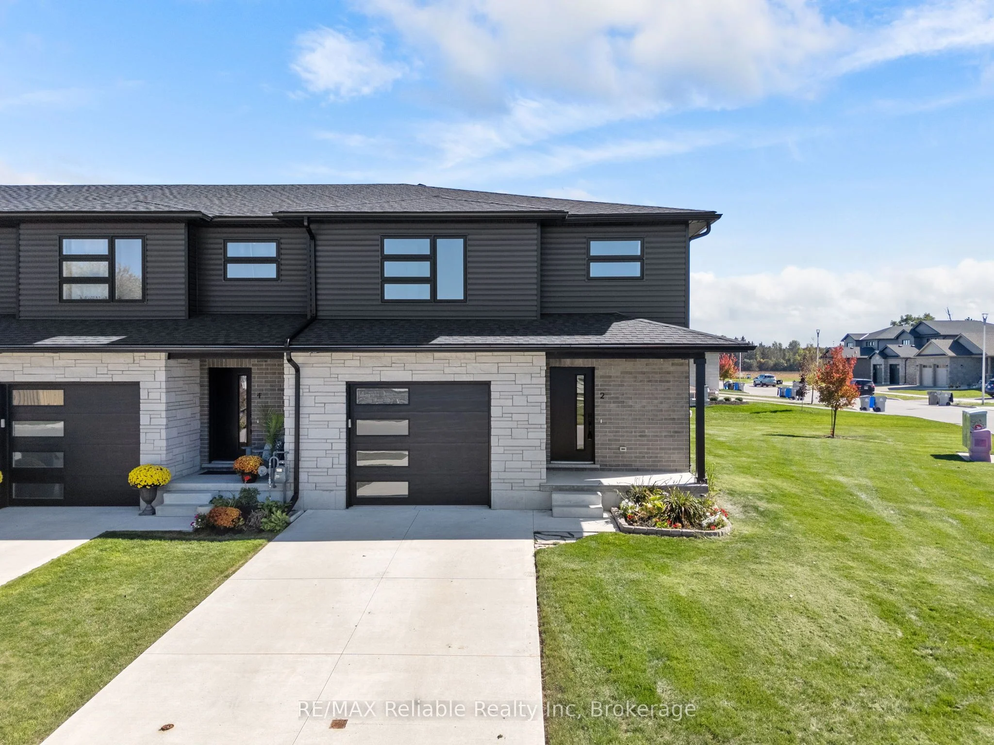 2 Linda Drive, Huron East, ON N0K 1W0